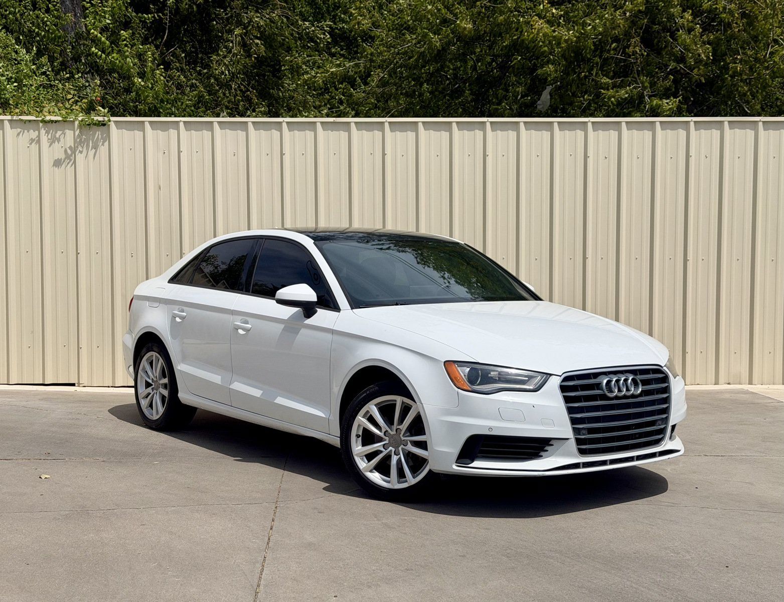 Used 2015 Audi A3 TDI Premium w/ Driver Assistance Package FWD image 1