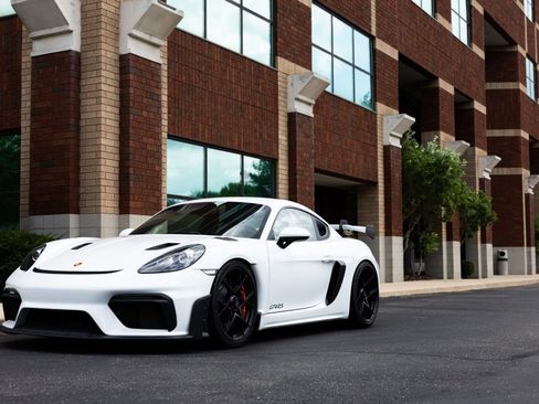 Used 2023 Porsche 718 Cayman GT4 RS image 3