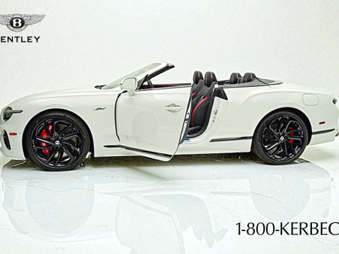 Used 2025 Bentley Continental GT Speed image 4