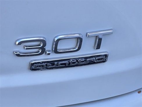 Used 2018 Audi Q7 3.0T Prestige image 42