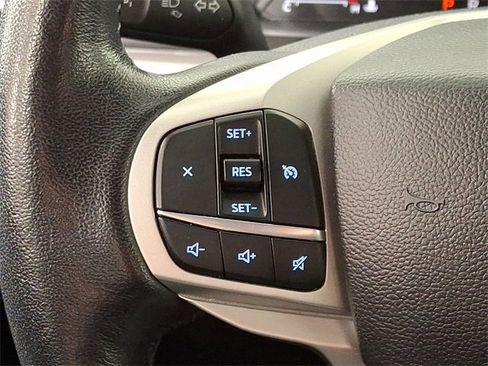 Used 2023 Ford Explorer XLT w/ Equipment Group 202A image 21