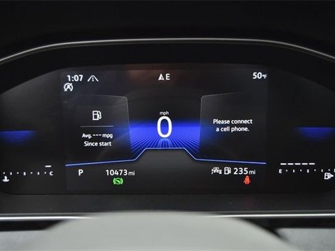 Certified 2025 Volkswagen Jetta SE w/ Sunroof Package image 12