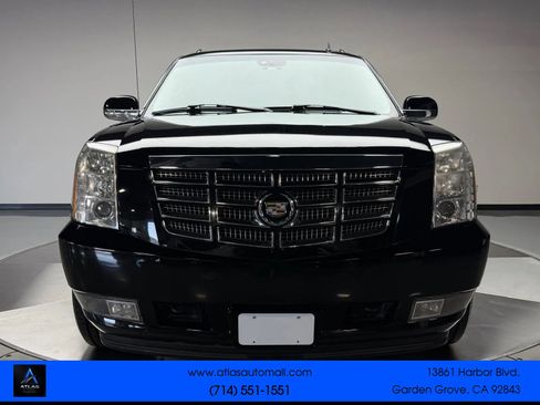 Used 2007 Cadillac Escalade EXT w/ Information Package AWD/4WD image 3