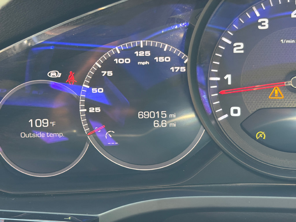 Used 2020 Porsche Cayenne AWD/4WD image 28