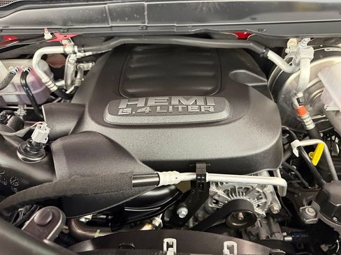 Used 2026 RAM 2500 Big Horn AWD/4WD image 32