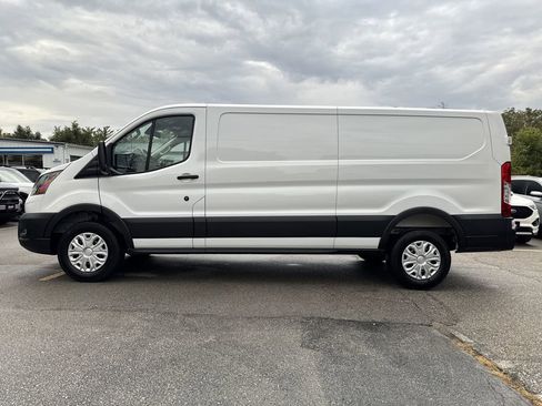 New 2025 Ford Transit 250 Low Roof w/ Exterior Upgrade Package RWD image 8
