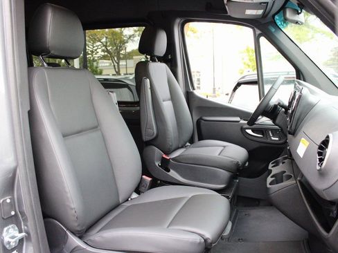 Used 2026 Mercedes-Benz Sprinter 2500 image 25