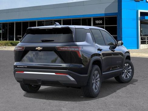 New 2026 Chevrolet Equinox LT w/ Convenience Package II AWD/4WD image 4