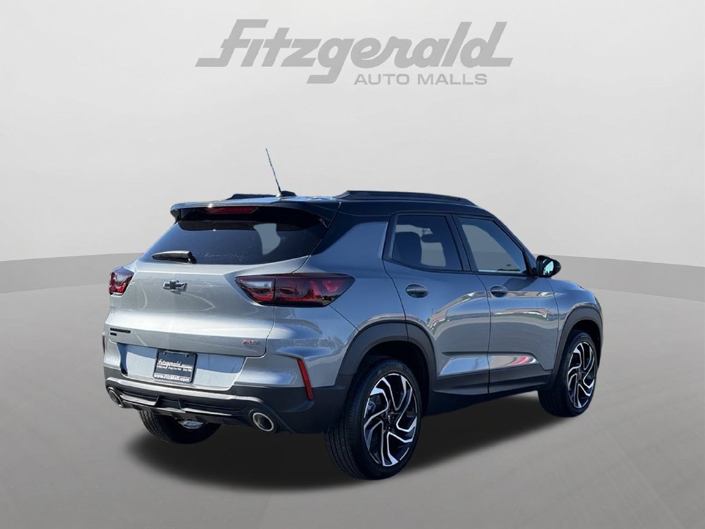 Used 2025 Chevrolet TrailBlazer RS AWD/4WD image 6