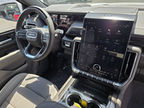 New 2026 GMC Yukon XL Elevation w/ Elevation Premium Package AWD/4WD image 11