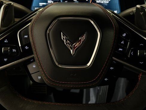 Used 2024 Chevrolet Corvette Stingray Premium Cpe w/ Z51 Performance Package RWD image 7