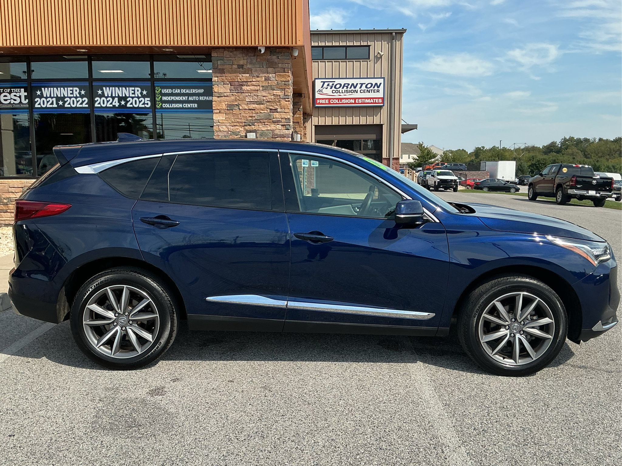 Used 2024 Acura RDX w/ Technology Package AWD/4WD image 2