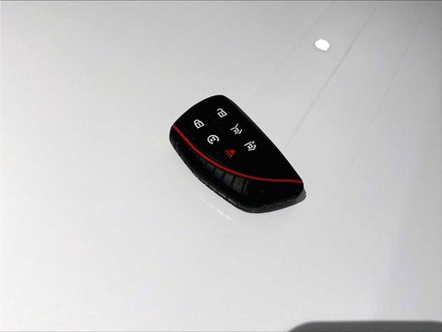 Used 2024 Chevrolet Suburban Z71 image 36