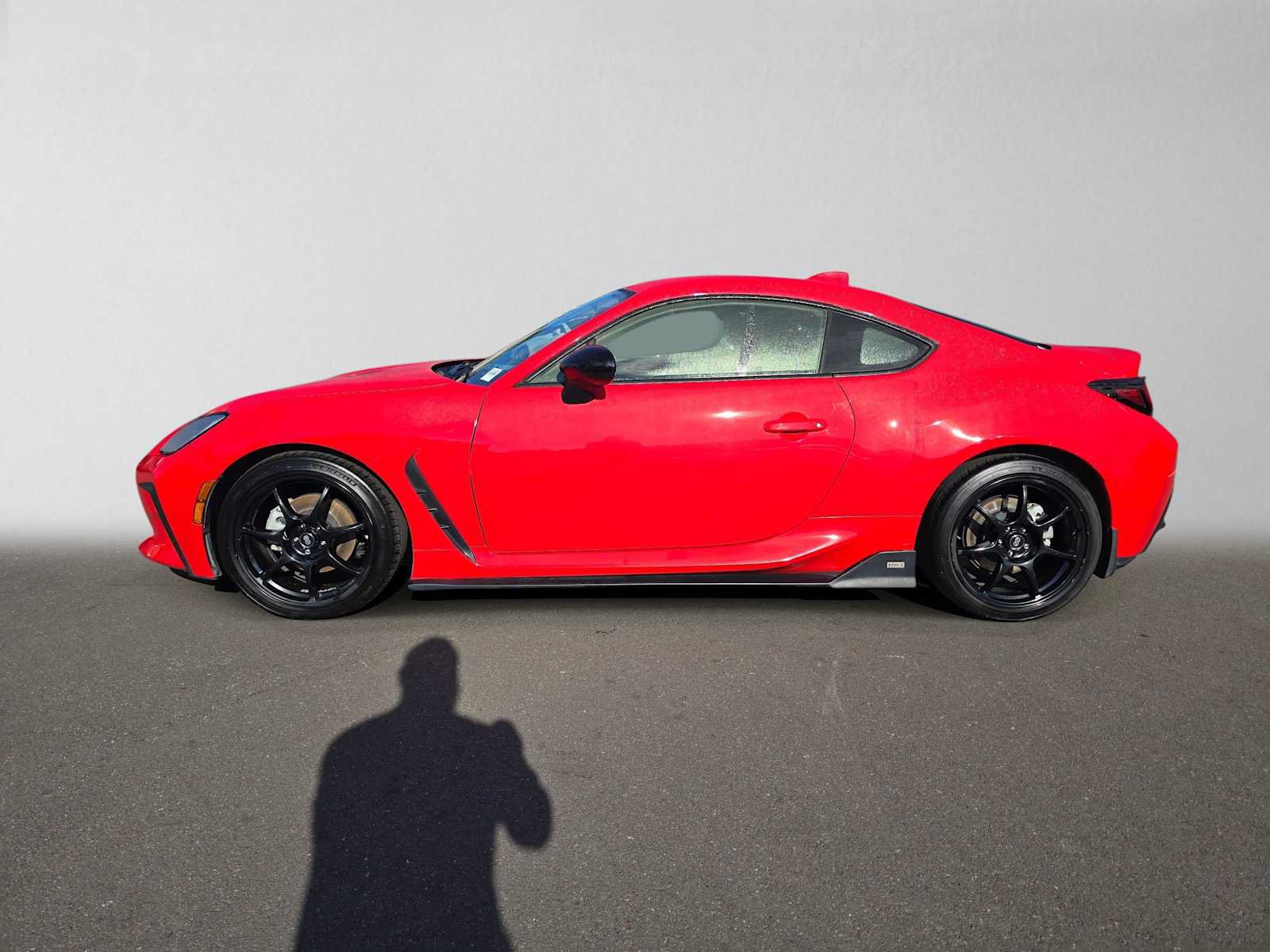 Used 2023 Toyota GR86 RWD image 6