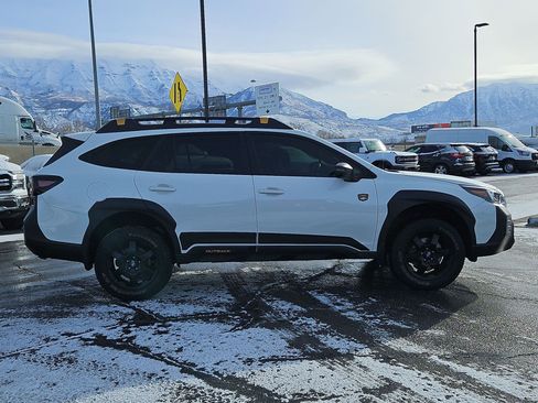 Used 2022 Subaru Outback Wilderness w/ Wilderness Package image 2