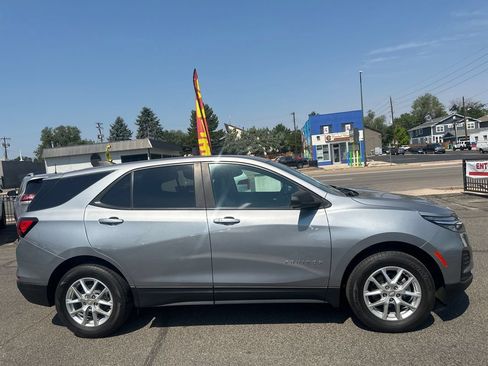 Used 2023 Chevrolet Equinox LS w/ LS Convenience Package AWD/4WD image 12