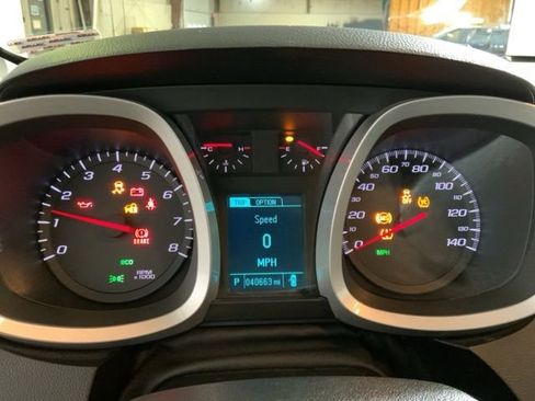 Used 2014 Chevrolet Equinox LT image 18