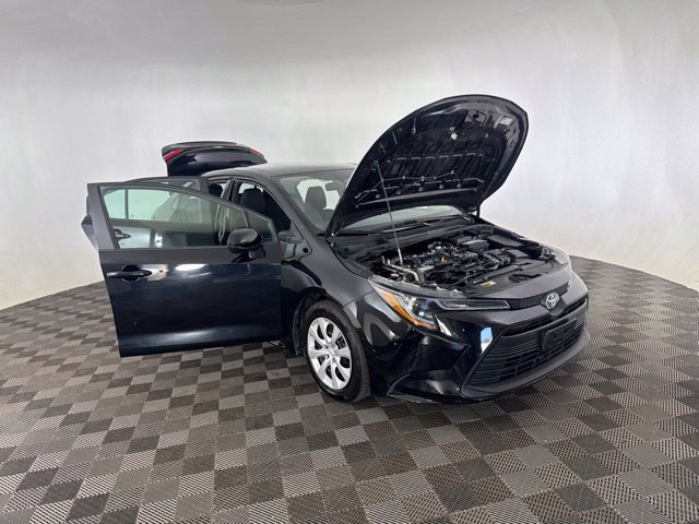 Used 2024 Toyota Corolla LE FWD image 12