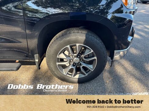 Used 2023 Chevrolet Silverado 1500 LT AWD/4WD image 10