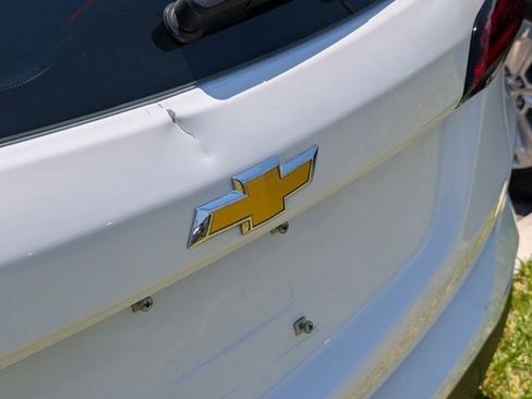 Used 2024 Chevrolet Equinox LS FWD image 15