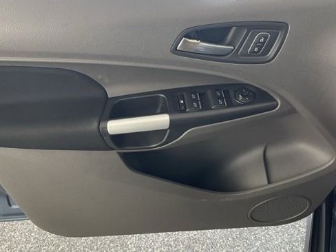 Used 2020 Ford Transit Connect XLT image 35