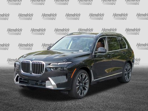 Used 2026 BMW X7 xDrive40i AWD/4WD image 5