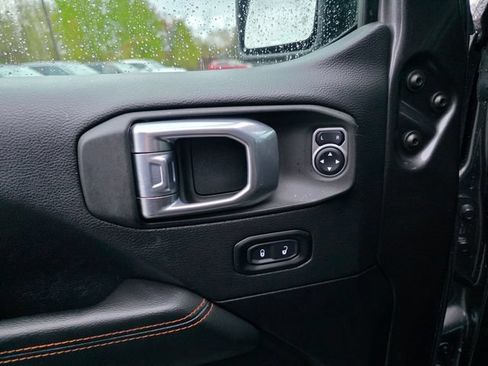 Used 2021 Jeep Gladiator Mojave AWD/4WD image 26