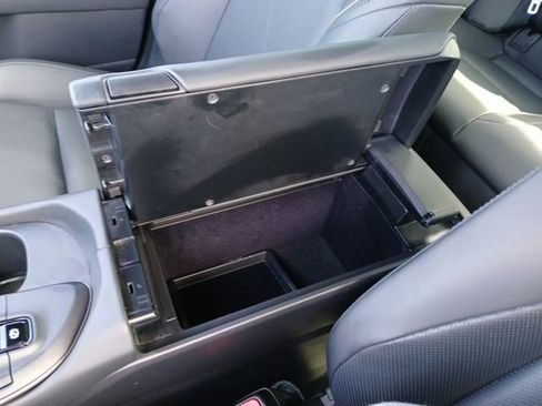 Used 2023 Toyota Crown Platinum image 20