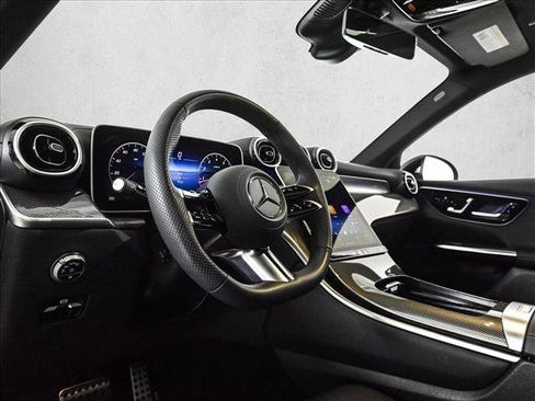 Certified 2025 Mercedes-Benz GLC 300 4MATIC image 10