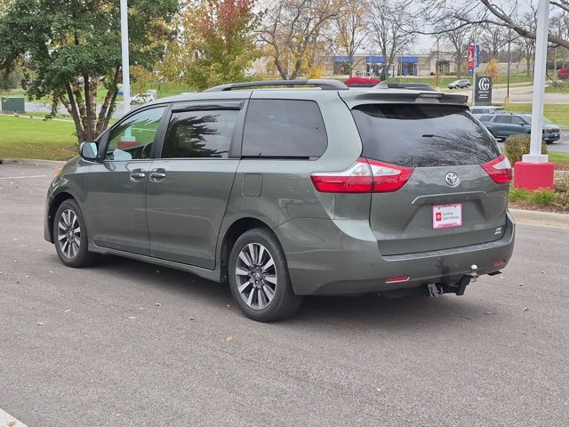 Used 2019 Toyota Sienna XLE Premium AWD/4WD image 7