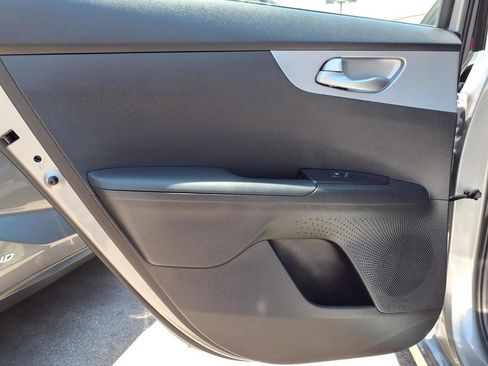 Certified 2023 Kia Forte LXS FWD image 19