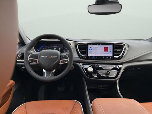 New 2026 Chrysler Pacifica Pinnacle image 24