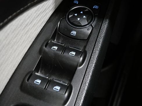 Used 2020 Ford Fusion SE w/ Equipment Group 151A FWD image 11