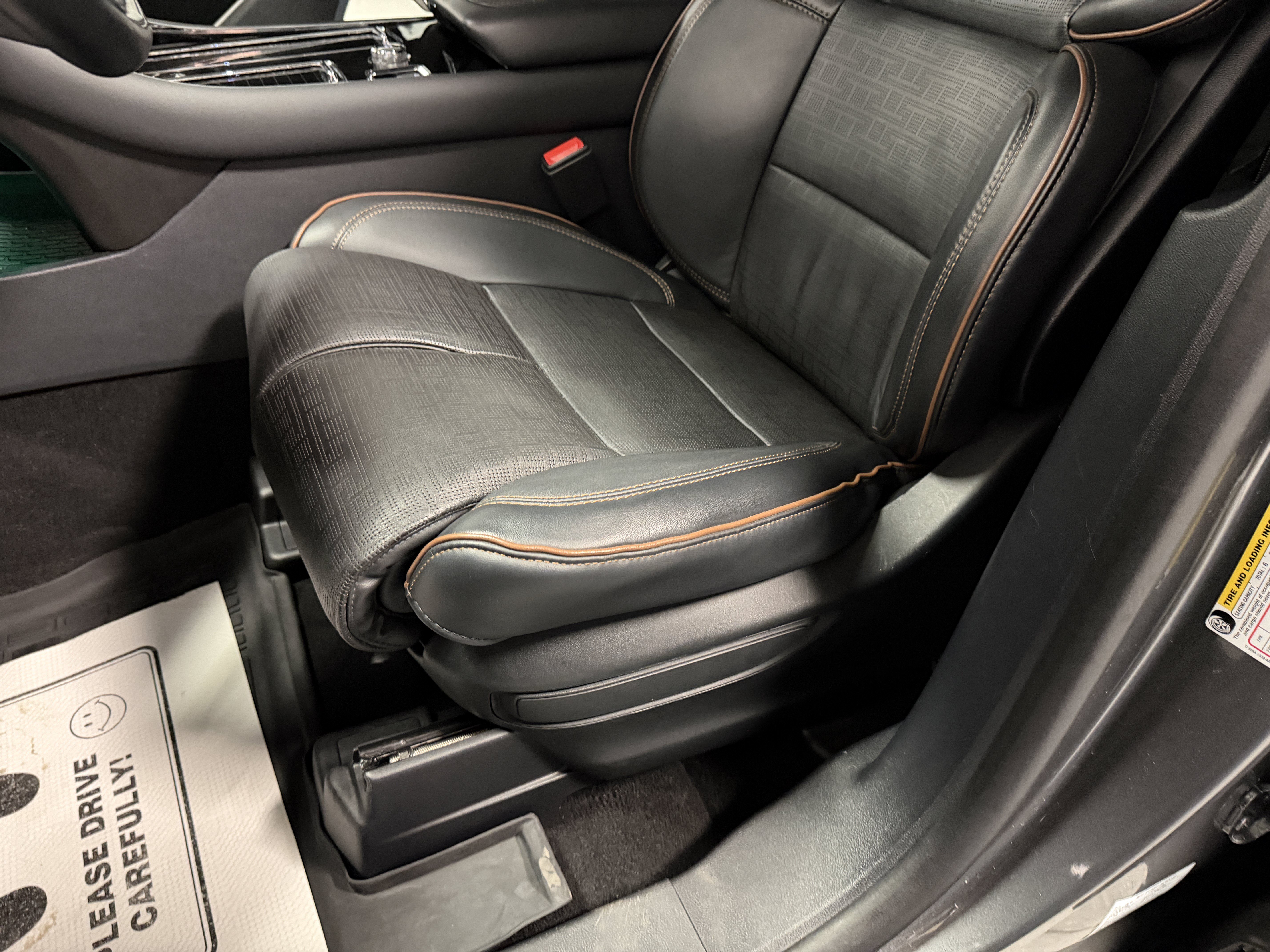 Used 2025 Lincoln Aviator Black Label w/ Black Label Special Edition AWD/4WD image 20
