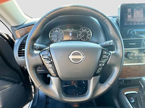 Used 2024 Nissan Armada SL image 10