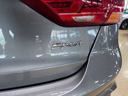 Used 2018 Hyundai Elantra Sport FWD image 37