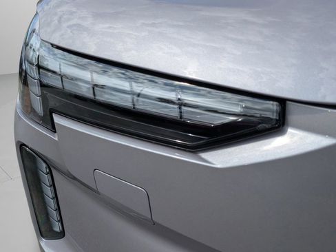 New 2026 Volvo EX90 Plus RWD image 2