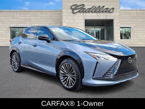 Used 2023 Lexus RZ 450e Premium image 2