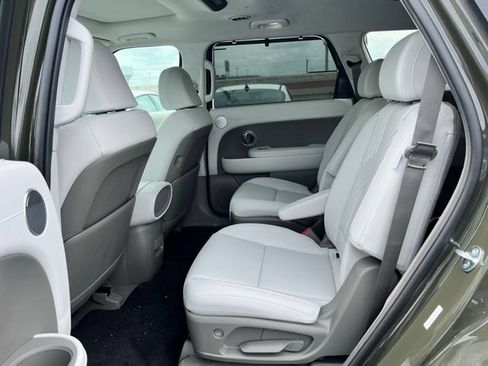 New 2026 Hyundai Palisade SEL Premium FWD image 18