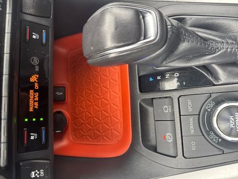 Used 2020 Toyota RAV4 Adventure image 21