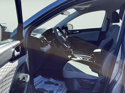 Used 2023 Volkswagen Taos S w/ Driver Assistance Package image 20