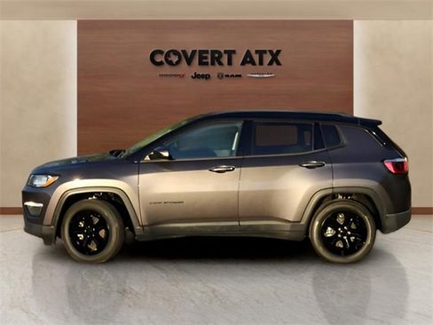 Used 2019 Jeep Compass Altitude image 2