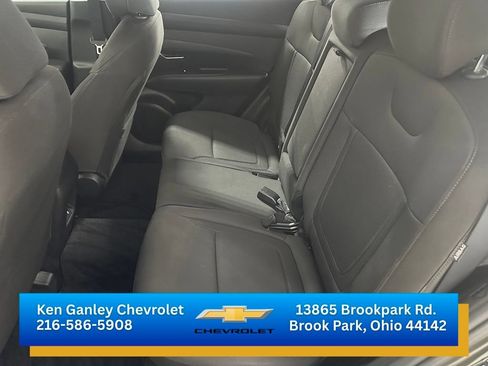 Used 2025 Hyundai Tucson SE FWD image 19