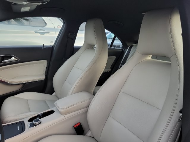 Used 2015 Mercedes-Benz CLA 250 image 8