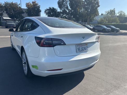 Used 2023 Tesla Model 3 Standard Range RWD image 4