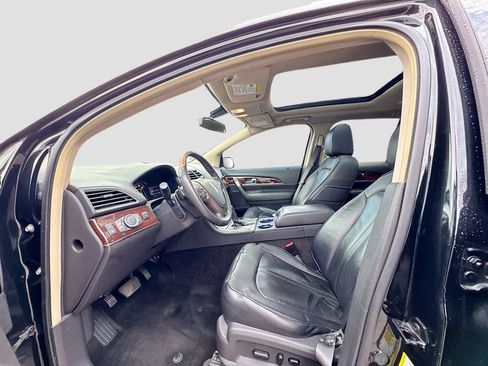 Used 2014 Lincoln MKX AWD w/ Equipment Group 102A image 19