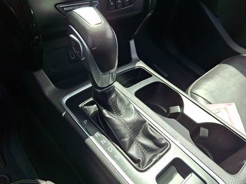 Certified 2019 Ford Escape Titanium AWD/4WD image 25