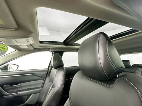 Used 2025 MAZDA CX-50 AWD 2.5 S w/ Premium Package image 19