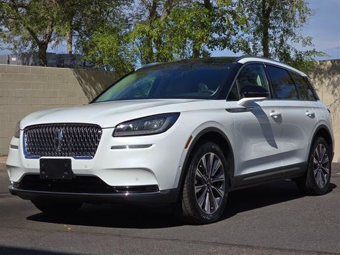 Used 2020 Lincoln Corsair Reserve w/ Equipment Group 201A FWD image 5