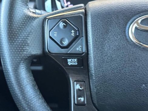 Used 2022 Toyota 4Runner TRD Off-Road Premium image 19